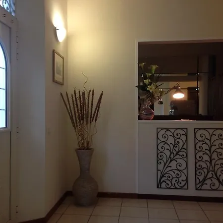 Principessa Clotilde Apart Otel 2*